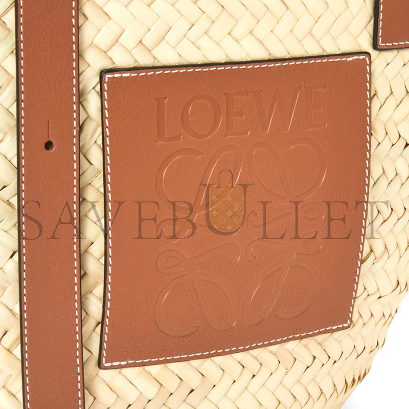 LOEWE BASKET IN PALM LEAF AND CALFSKIN A223S92XAX (40*36.5*16cm) LOEWE BASKET IN PALM LEAF AND CALFSKIN A223S92XAX (40*36.5*16cm)